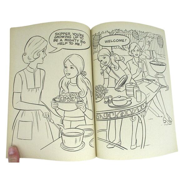 Mattel Growing Up Skipper Coloring Book w/ Paper Doll UNUSED 1978 Whitman NEW - Picture 7 of 8